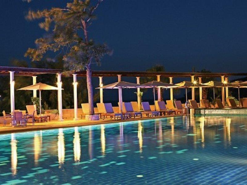 Columbia Beachotel Pissouri Exterior photo